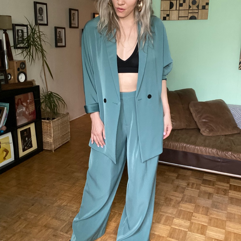 Icōne Teal Suit